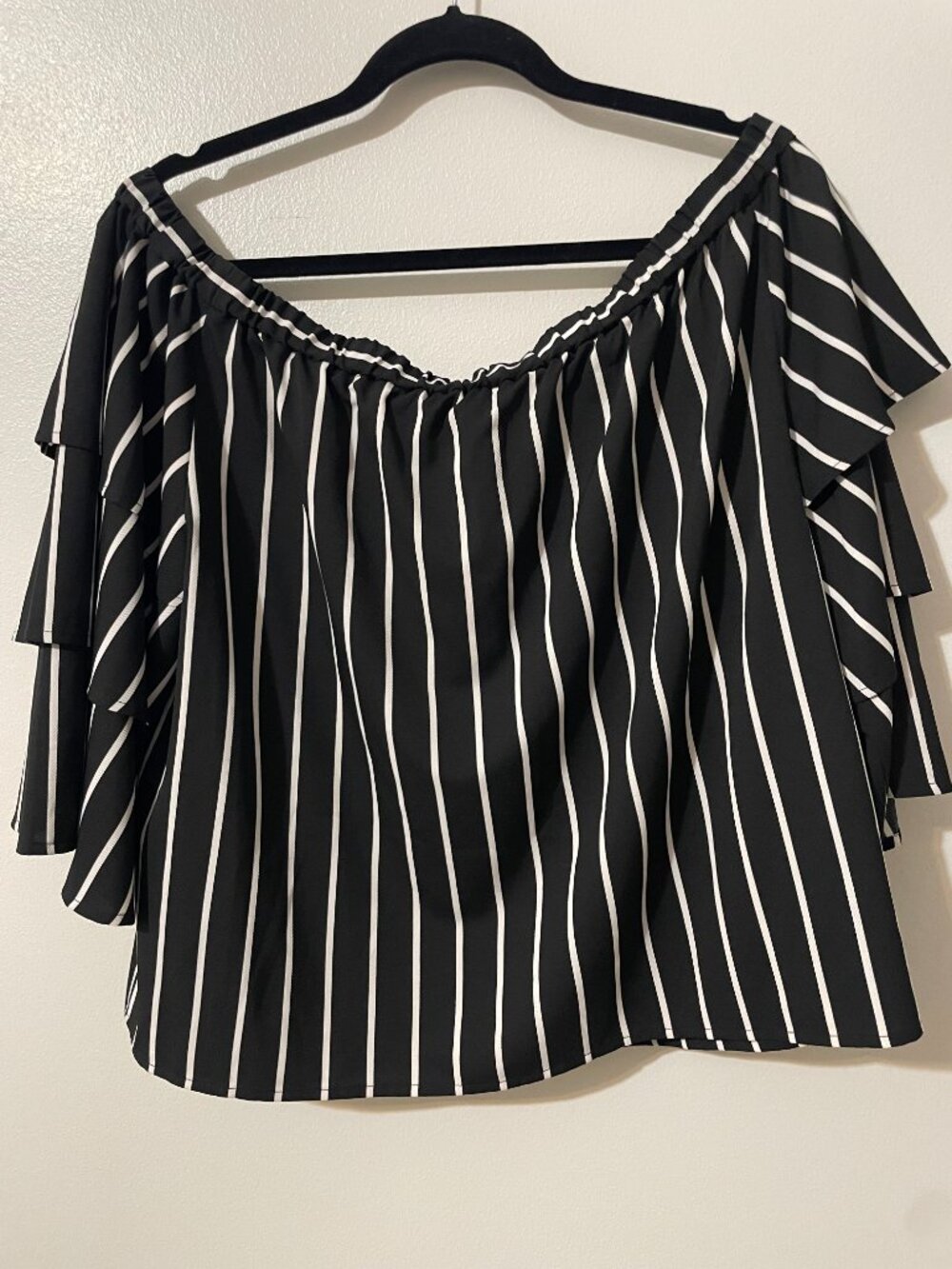 Women’s Chico’s Urban Stripe Off Shoulder Top Black White NWT Size 3 / XL - Picture 6 of 12